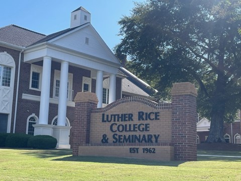 Georgia agrees to allow students who choose Christian college to receive financial aid